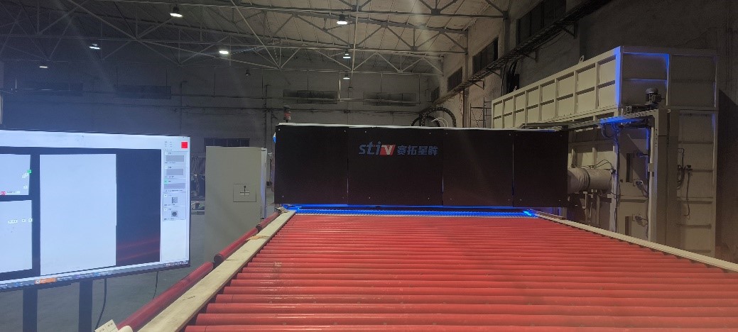赛拓星眸玻璃外观缺陷检测设备 在建筑玻璃工厂应用现场.jpg