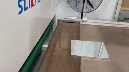 图为设备检测对象——非玻璃轻靓镜面膜 PET膜.jpg